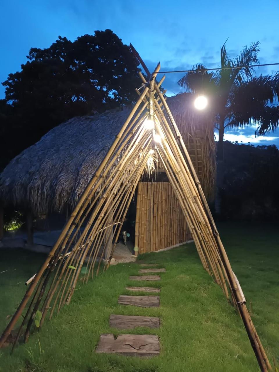 Samo Eco Lodge Лас-Терренас Екстер'єр фото